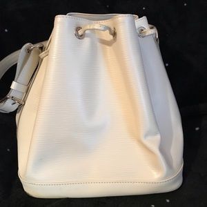Authentic Noe Epi Louis Vuitton